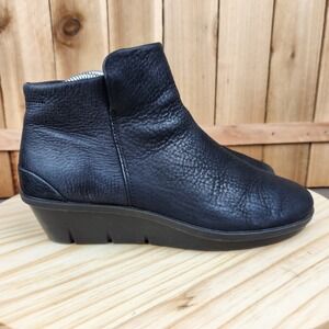 Ecco Skyler Boots‎ Womens 7 EU 38 Waterproof Chelsea Bootie Low Wedge Heel Shoe